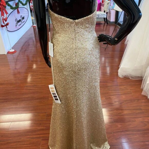 BRAND NEW NWT 8794 Sorella Vita Gold Metallic Modern Sequin Gown Size 10 - Picture 2 of 4